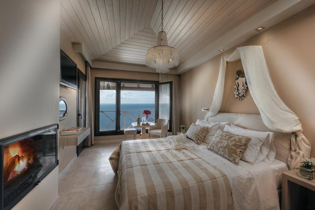 Karavia Lux Inn Áfissos Rom bilde